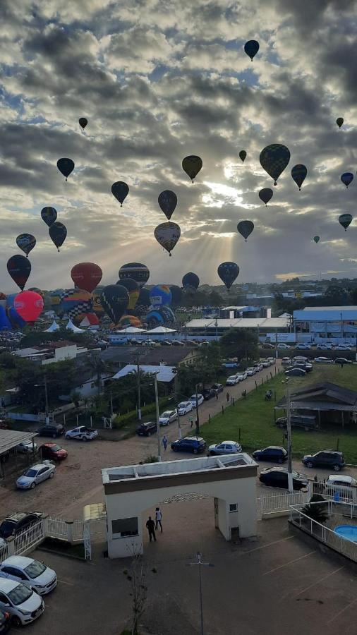 Apartamento em ótima localização Torres Exterior foto